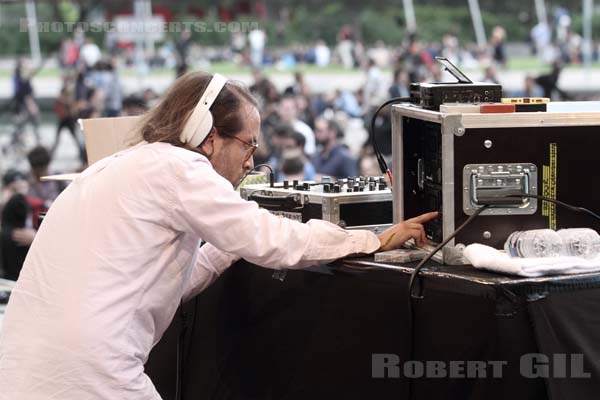 AWESOME TAPES FROM AFRICA - 2015-05-23 - PARIS - Parc de la Villette - 